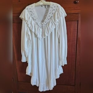 Adonna Vintage 90s Puffy, Lacy Nightgown Large